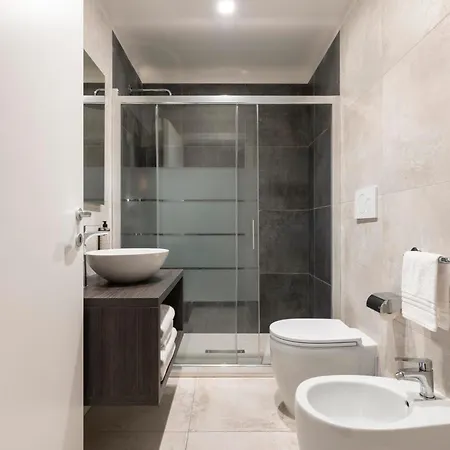 Vittoriano Πανσιόν 4*