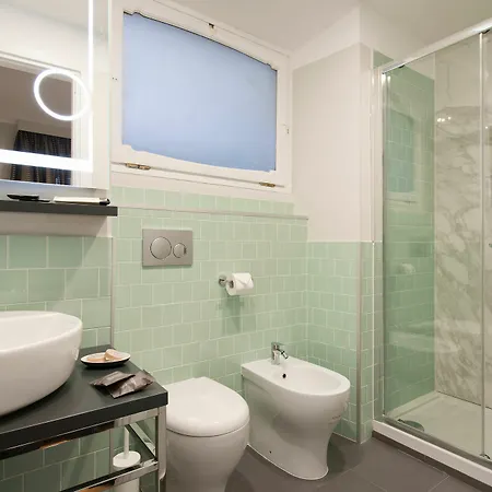Vittoriano Guest house 2*